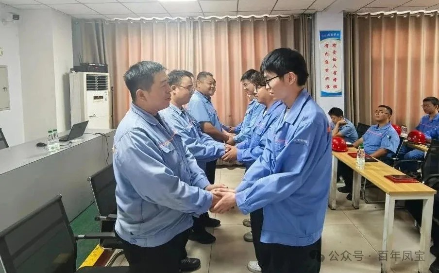 师徒结对 淬火成钢——乐玩体育管业举行第三届“薪火相传、携手共进”拜师仪式